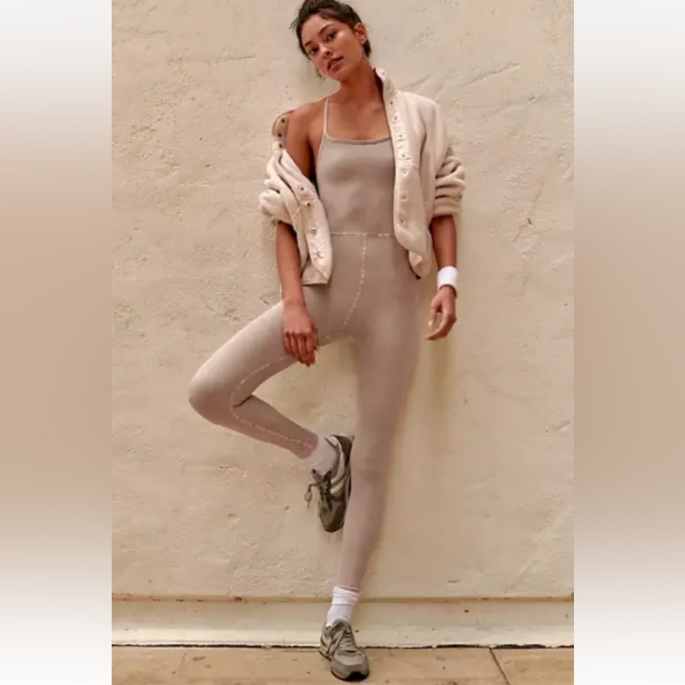 NWOT FP Movement Happiness Runs Square Neck Onesie Washed Grey XS/S